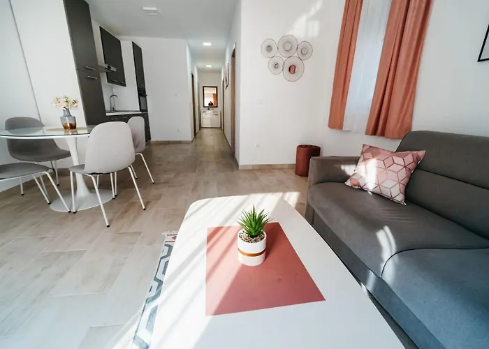 شقة Gray Mit Blick Auf Wasser By Interhome