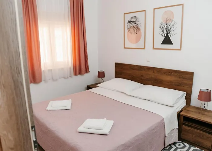 Gray Mit Blick Auf Wasser By Interhome شقة كومارنا