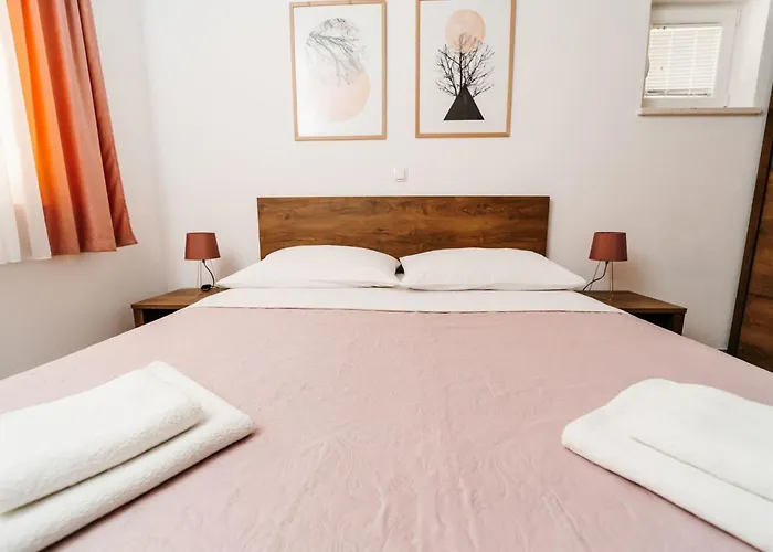 公寓 Gray Mit Blick Auf Wasser By Interhome